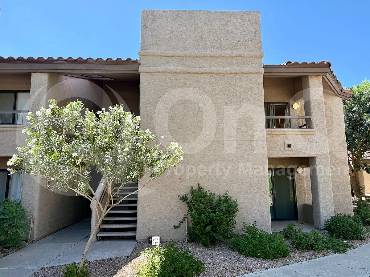 2 bed, 2.0 bath, $2,799 — Photo 2