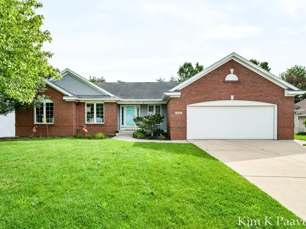 4194 Little Star Ct SW, Grandville, MI 49418