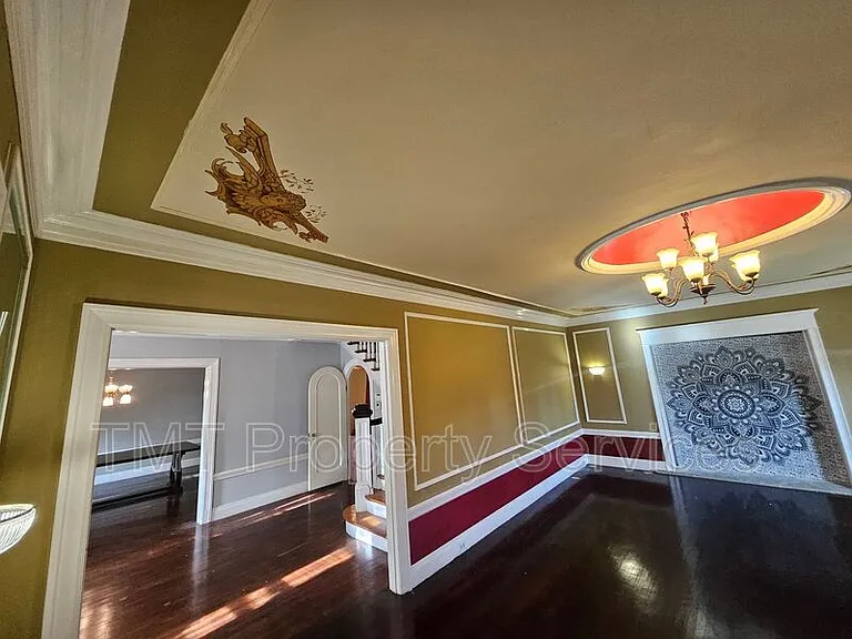 1214 N Pershing Ave — Photo 74