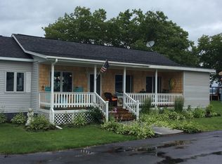 20961 Storrs Rd, Sackets harbor, NY 13685