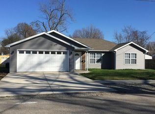 803 N Granite St, Marion, IL 62959