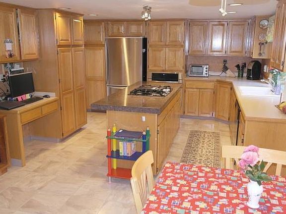 Gourmet Kitchen