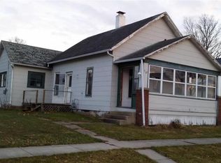 209 S 1st St, Argos, IN 46501