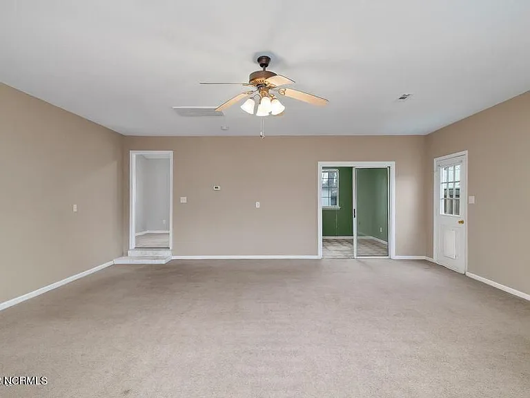 424 Singletree Dr — Photo 18