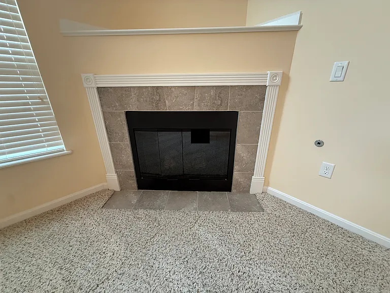 9335 Elizabeth Ln — Photo 5