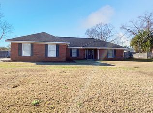104 Boxwood Dr, Enterprise, AL 36330
