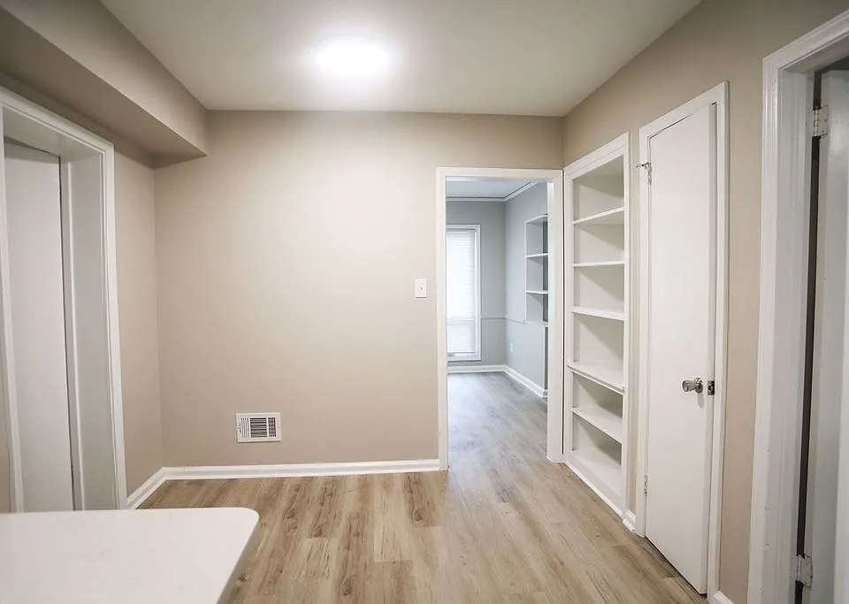 91 Eddy Dr