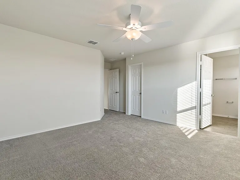 4509 Greenham Ln — Photo 13