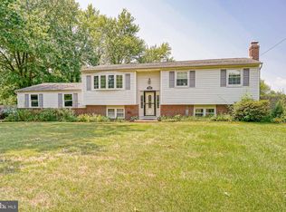 101 Harmony Rd, Mickleton, NJ 08056