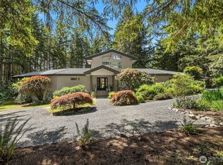 7575 NE New Brooklyn Road, Bainbridge Island, WA 98110