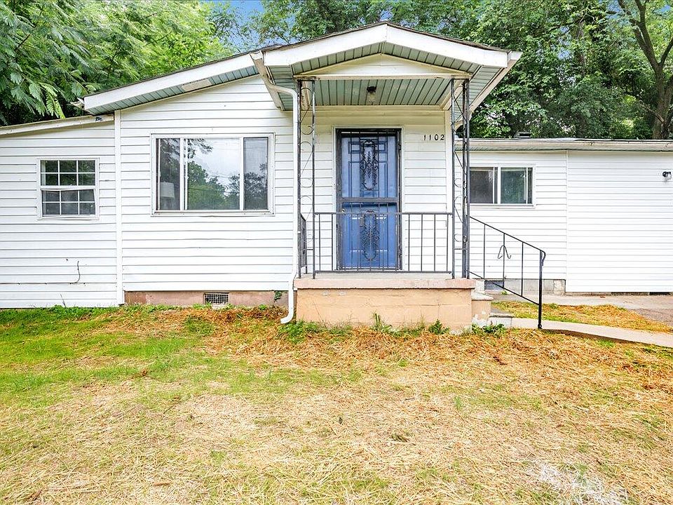 1st image of 1102 Moss Dr