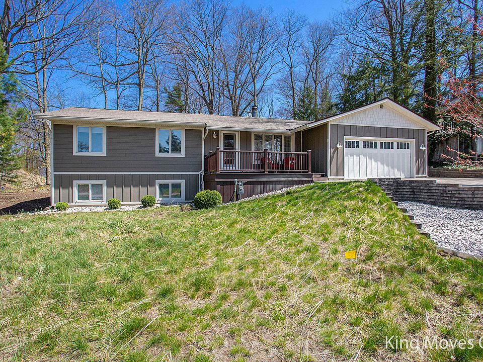 1st image of 9436 Lakeview Ct