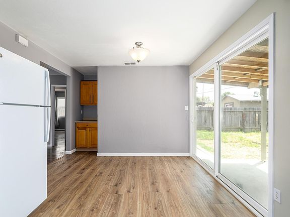3rd image of 4520 40th Ave