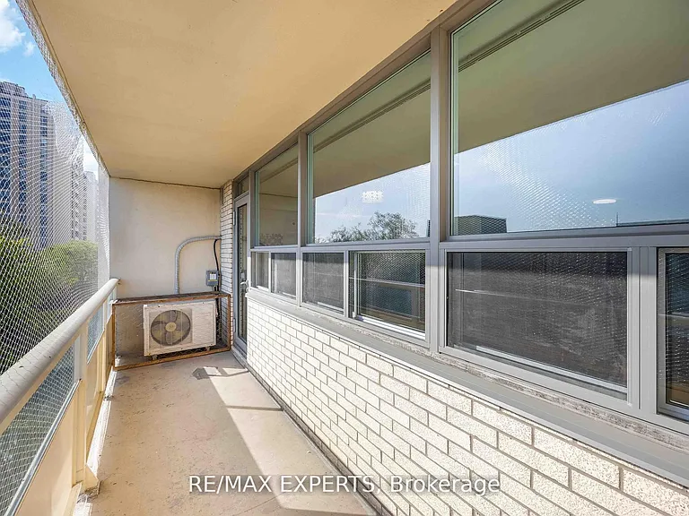 360 Ridelle Ave #612 — Photo 27