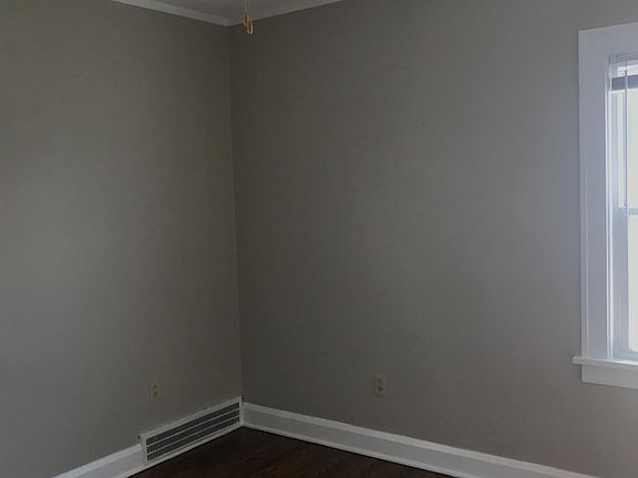 2nd image of 2194 Wyandotte Ave #1