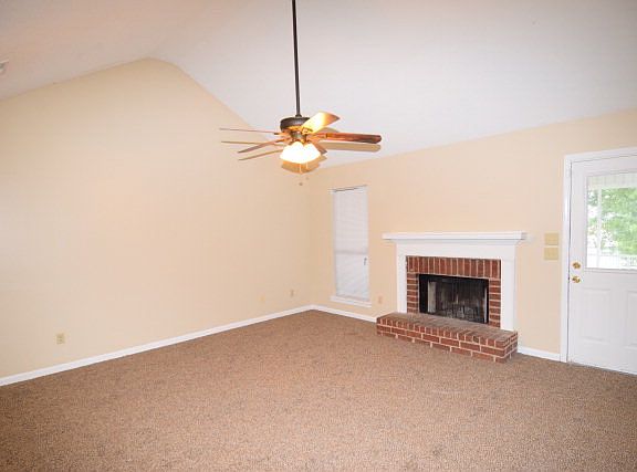 3rd image of 3405 Linderwood Dr
