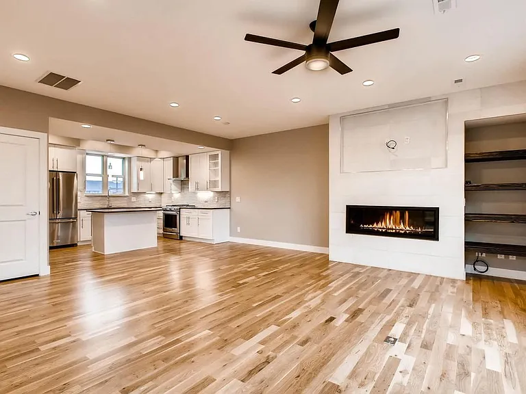 5620 S Sycamore St — Photo 12