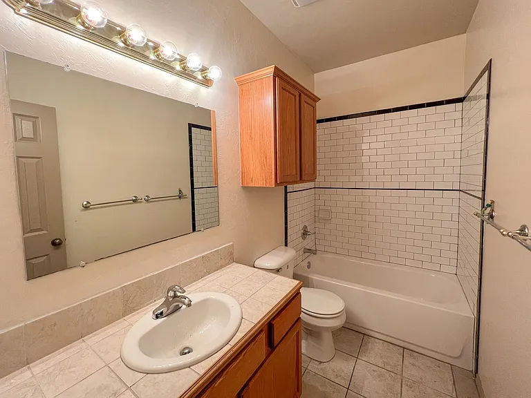 11234 Queen Anne Ave — Photo 9
