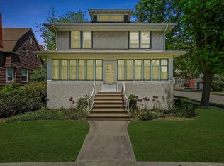 7001 34th St, Berwyn, IL 60402