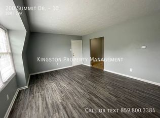 200 Summit Dr #10, Mount Sterling, KY 40353