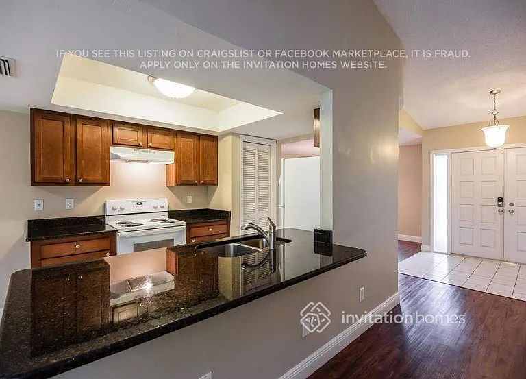 2212 Viscaya Pkwy — Photo 5