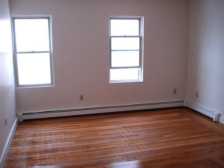 21 Medford St #1 — Photo 2