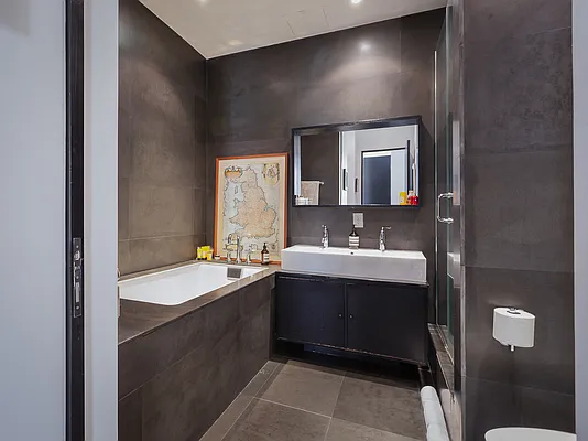 Sold by Classiques Modernes International Realty | media 22