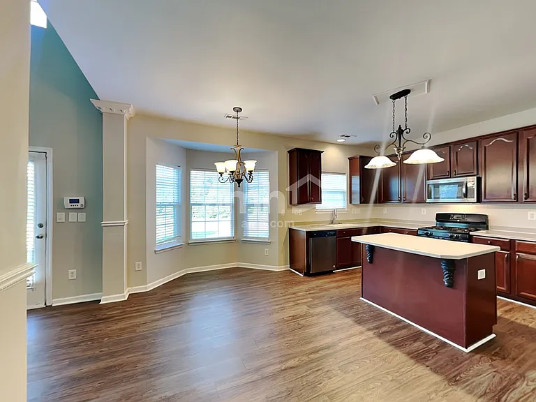 5716 Parkstone Dr — Photo 6