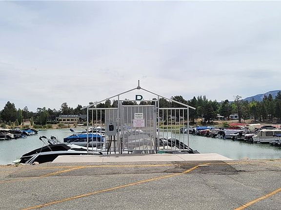 2nd image of 400-D Pine Knot Blvd #16