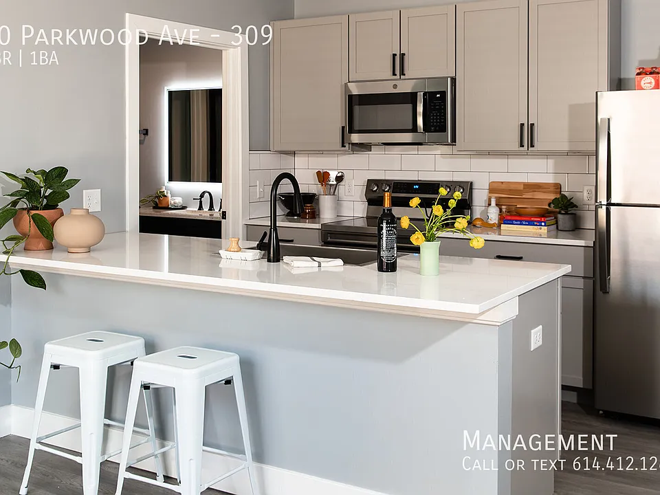 40 Parkwood Ave #309