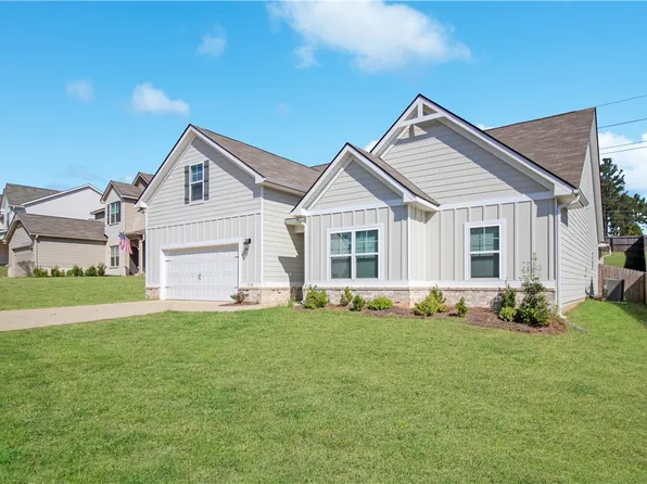 2118 Sequoia Dr, Auburn, AL 36879