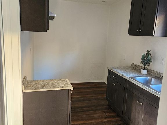 5th image of 4109 Blanchard St
