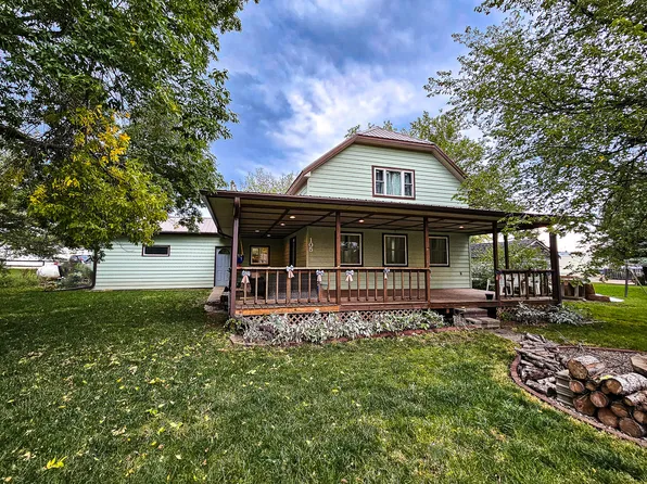 105 East Ave SE, Wagner, SD 57380