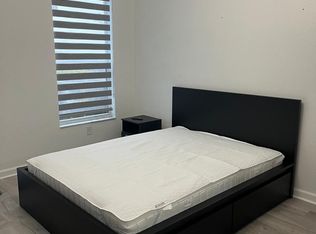 16743 SW 96th St, Miami, FL 33196