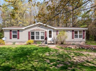 1448 W Sian Dr, Sanford, MI 48657