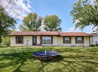 285 Fairview Church Rd, Hawk Point, MO 63349