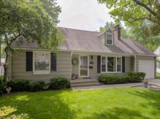 4801 Tomahawk Rd, Prairie Village, KS 66208