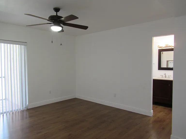 8401 SW 107th Ave #371E — Photo 37