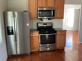 17 1/2 Ward St #4, Worcester, MA 01610