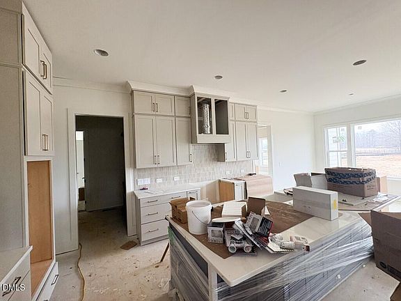 2nd image of 5816 Carriage Gate Dr