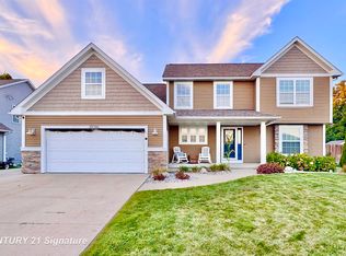 10346 Laurel Woods Pl, Freeland, MI