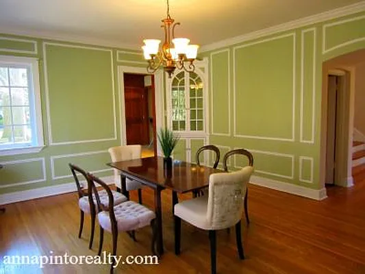 Sold by Anna Pinto Realty | media 8