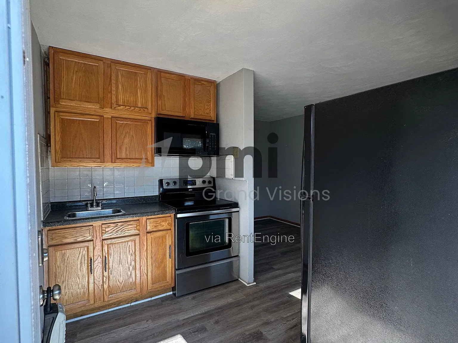 2 bed, 1.0 bath, 650 sqft, $903 — Photo 3