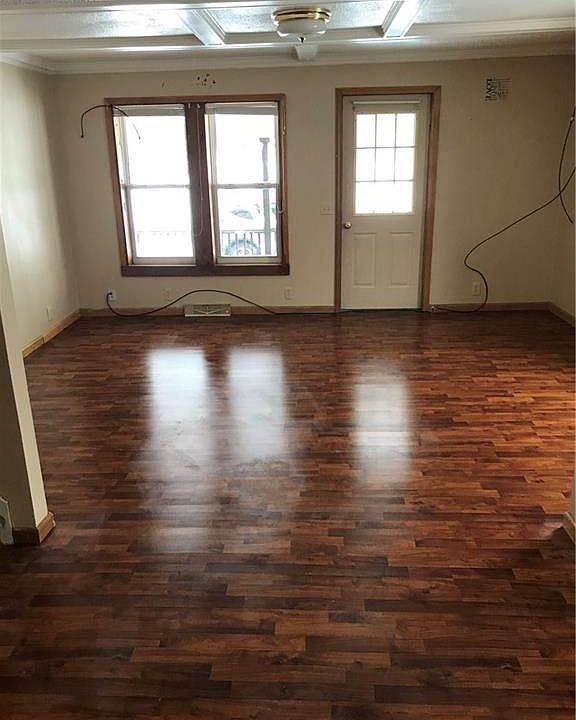 2nd image of 436 East Ave