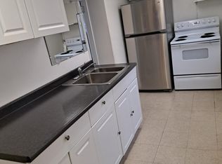 13 Margaret Ave APT 1, Essex, MD 21221