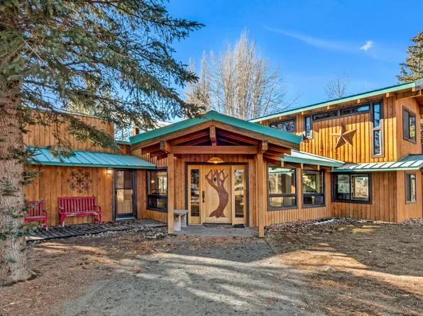 25281 Alfalfa Market Rd, Bend, OR 97701