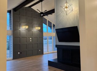 9725 Jenny Lind Rd, Fort Smith, AR 72908