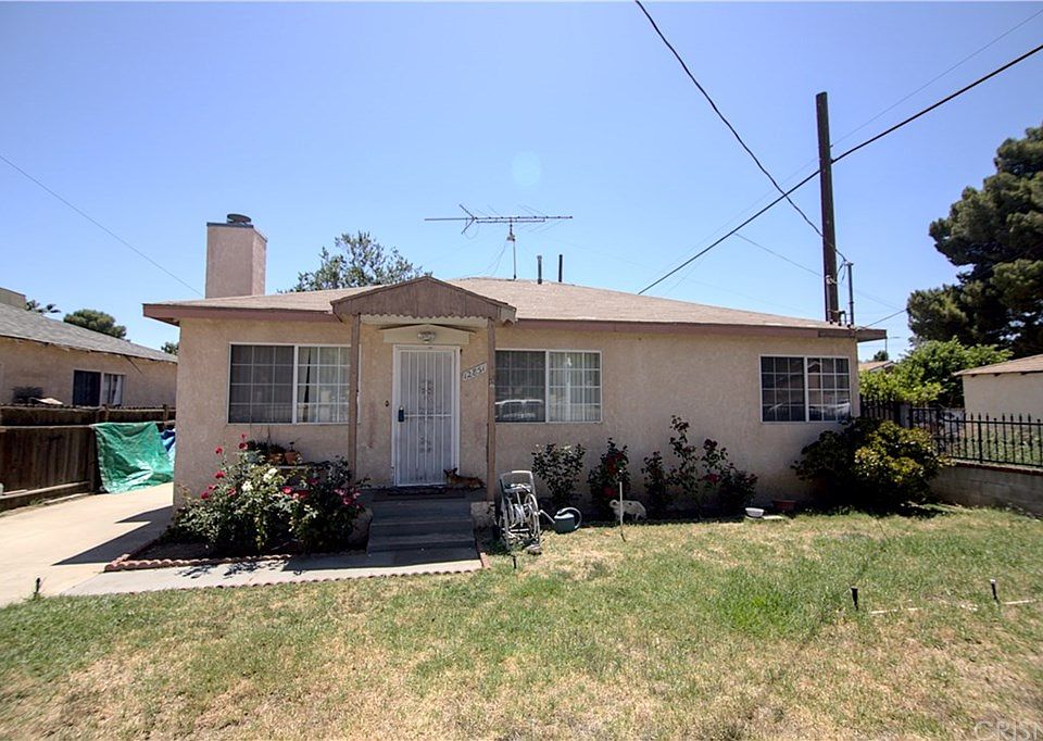 1st image of 12851 Woodcock Ave
