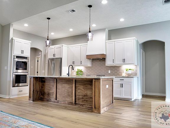 4th image of 6814 Maple View Ln