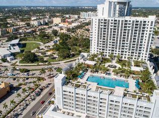 1776 Polk St #1605, Hollywood, FL 33020